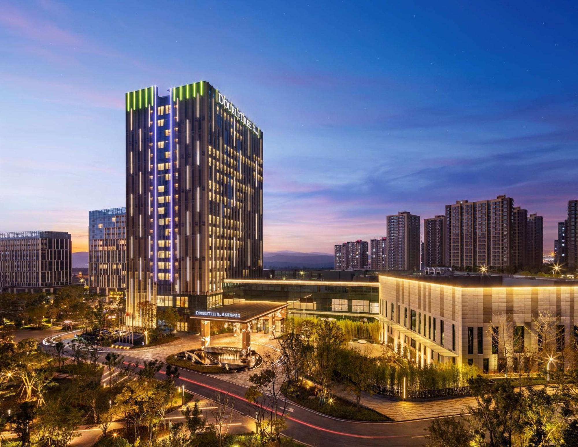 Hotel Doubletree By Hilton Kunming Airport Zewnętrze zdjęcie